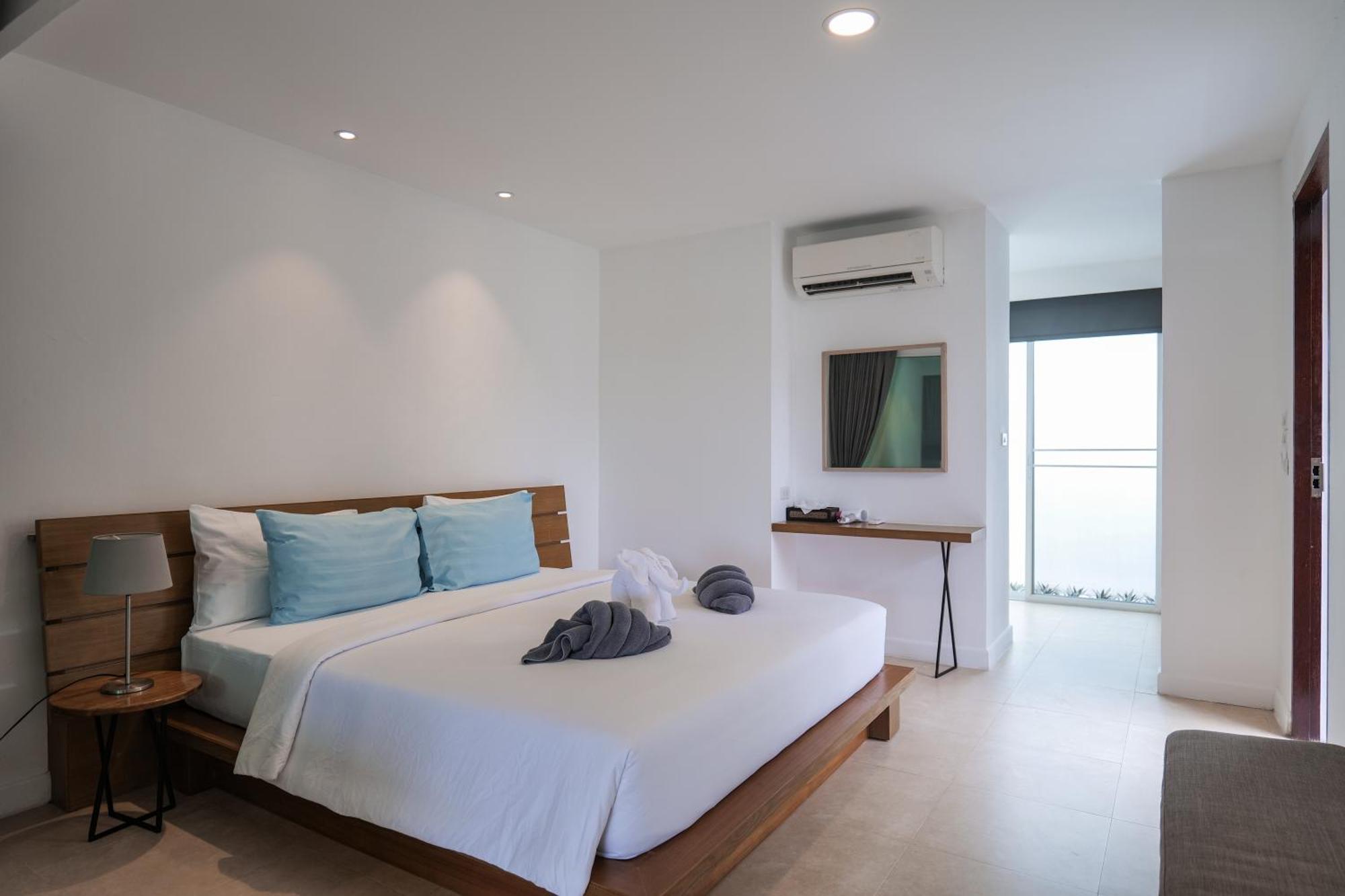 Seanery Beach Resort Bang Saphan Esterno foto