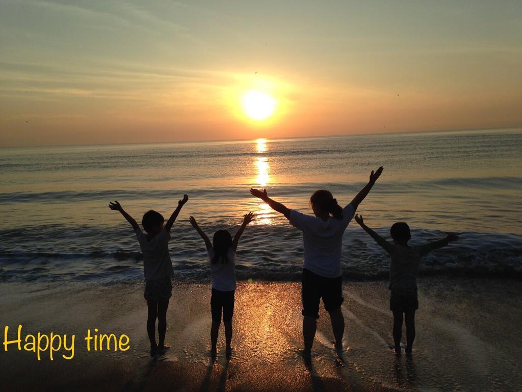 Seanery Beach Resort Bang Saphan Esterno foto