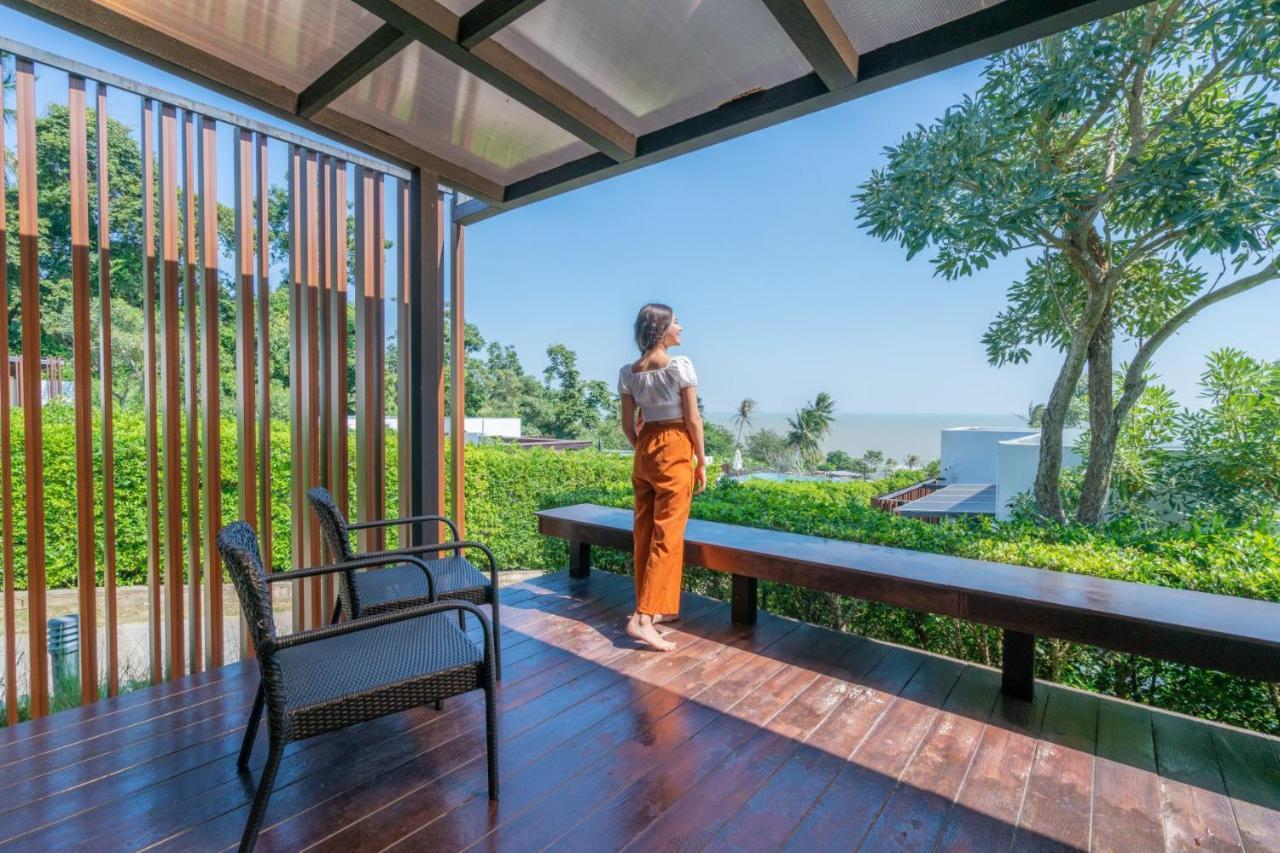 Seanery Beach Resort Bang Saphan Esterno foto